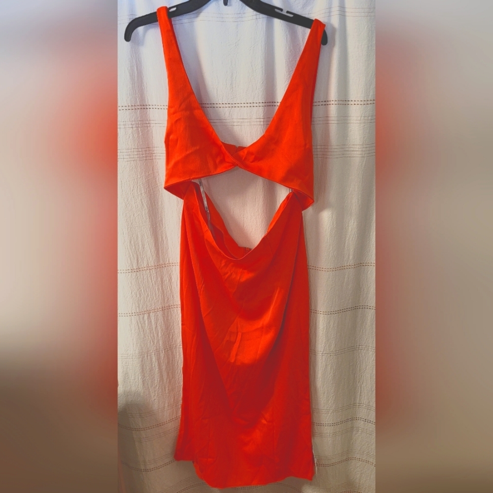 Elegant Orange Sleeveless Dress